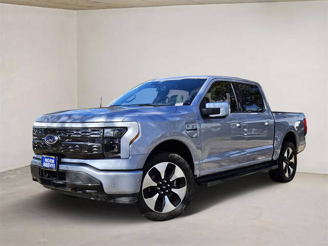 2022 Ford F-150 Lightning Platinum AWD photo