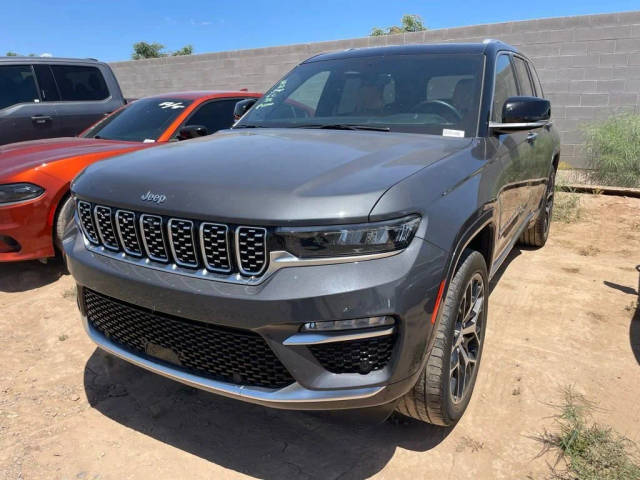 2022 Jeep Grand Cherokee Summit Reserve 4WD photo