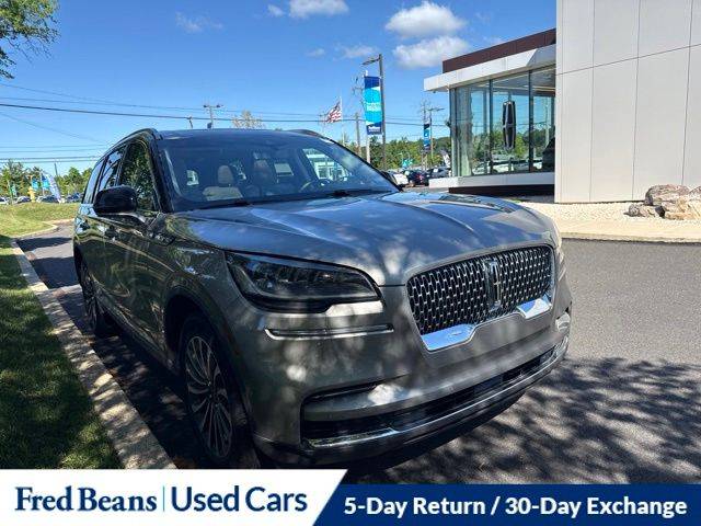 2023 Lincoln Aviator Standard AWD photo