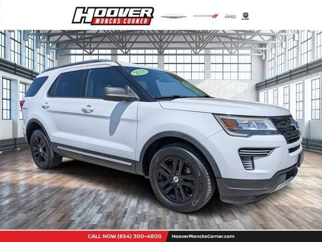 2018 Ford Explorer XLT 4WD photo
