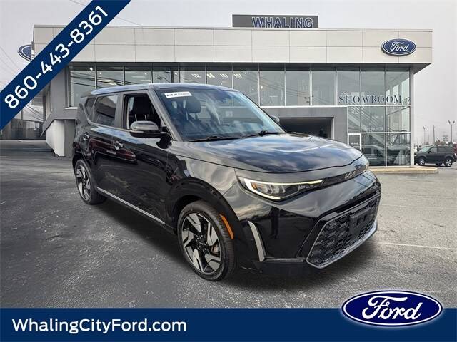 2023 Kia Soul GT-Line FWD photo