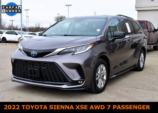 2022 Toyota Sienna XSE AWD photo