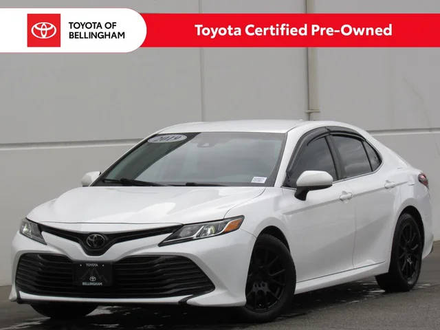 2019 Toyota Camry LE FWD photo
