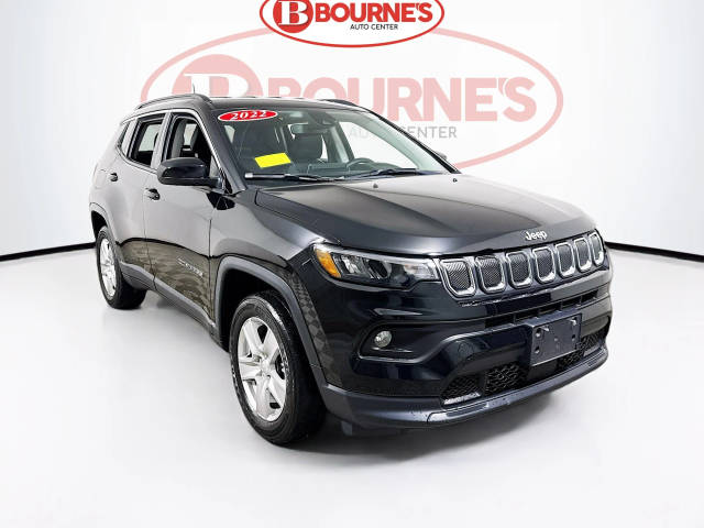 2022 Jeep Compass Latitude 4WD photo
