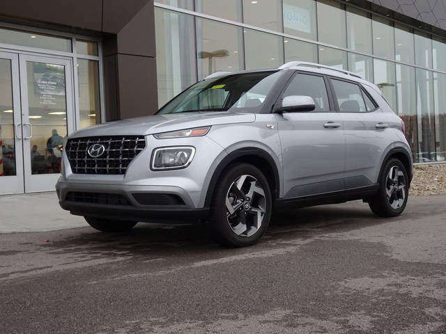 2022 Hyundai Venue SEL FWD photo