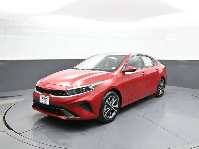2022 Kia Forte LXS FWD photo