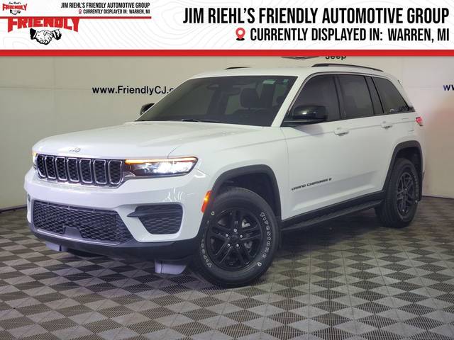 2022 Jeep Grand Cherokee Laredo 4WD photo