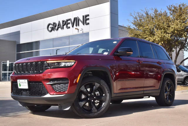 2022 Jeep Grand Cherokee Altitude 4WD photo