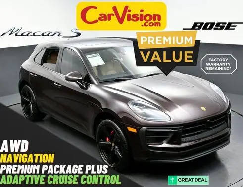 2023 Porsche Macan S AWD photo