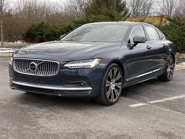 2023 Volvo S90 Plus AWD photo