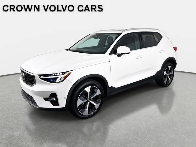 2023 Volvo XC40 Plus Bright Theme FWD photo