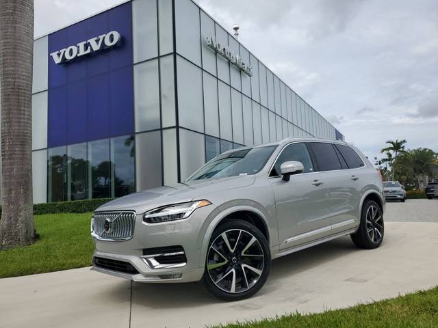 2023 Volvo XC90 Plus AWD photo