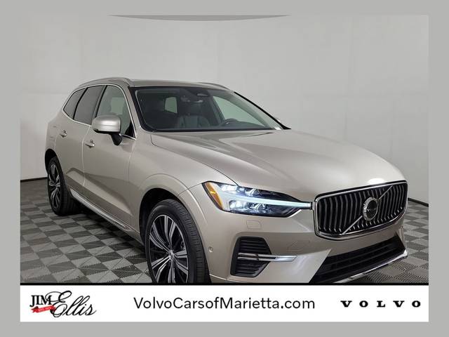 2023 Volvo XC60 Plus Bright Theme FWD photo