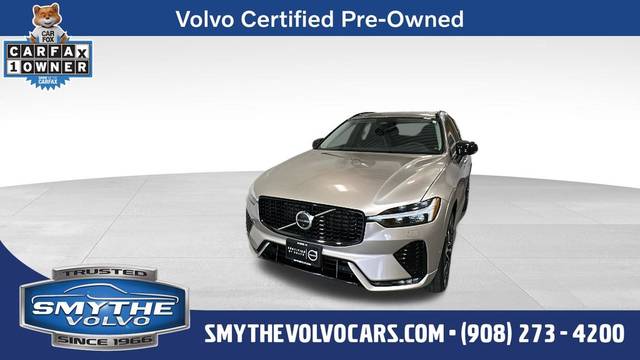 2023 Volvo XC60 Plus Dark Theme AWD photo