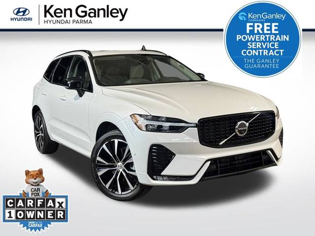 2023 Volvo XC60 Plus Dark Theme AWD photo