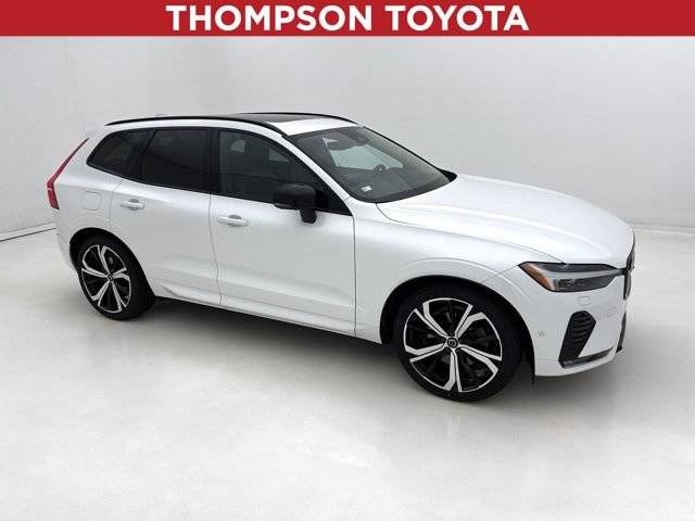 2023 Volvo XC60 Ultimate Dark Theme AWD photo