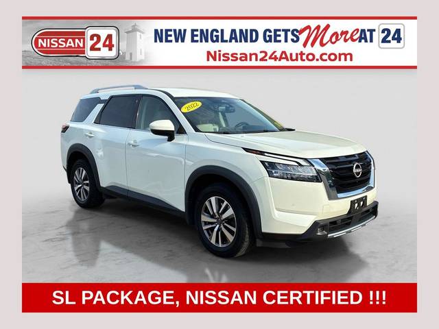 2022 Nissan Pathfinder SL 4WD photo