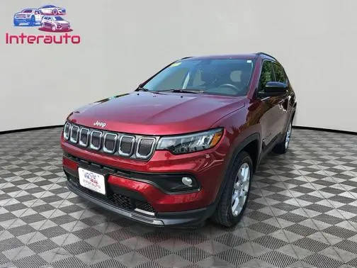 2022 Jeep Compass Latitude Lux 4WD photo