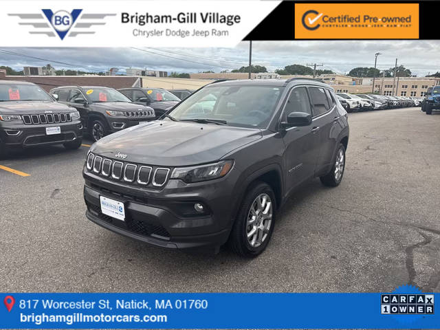 2022 Jeep Compass Latitude Lux 4WD photo