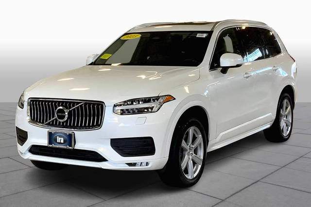 2023 Volvo XC90 Core AWD photo