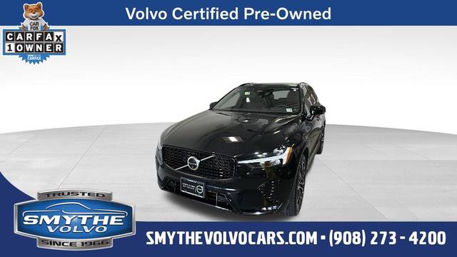 2023 Volvo XC60 Plus Dark Theme AWD photo