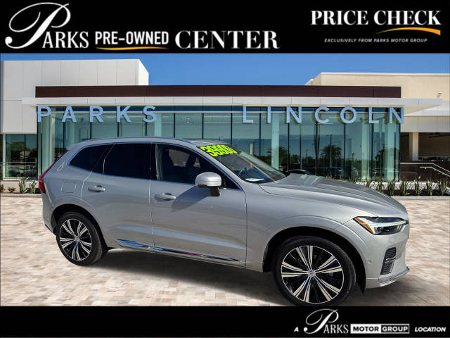 2023 Volvo XC60 Plus Bright Theme FWD photo