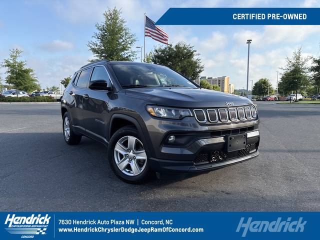 2022 Jeep Compass Latitude FWD photo