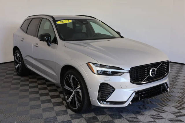 2023 Volvo XC60 Ultimate Dark Theme AWD photo