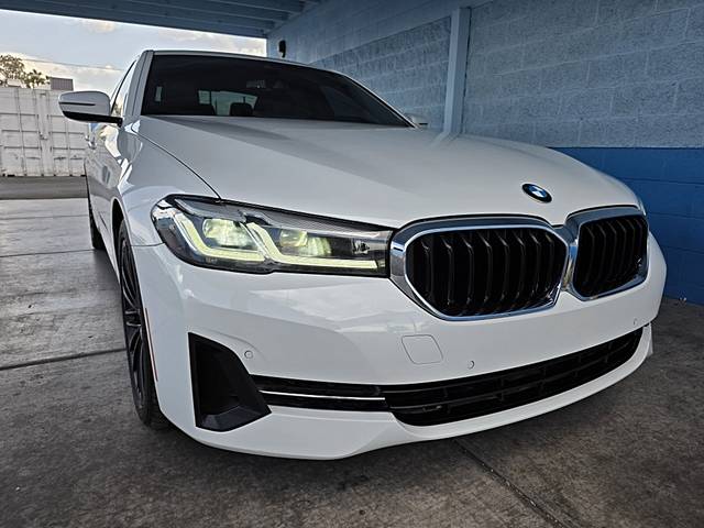 2022 BMW 5 Series 530i RWD photo