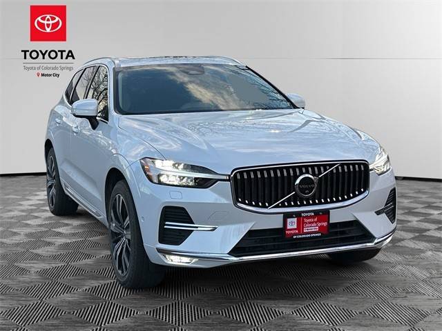 2023 Volvo XC60 Plus Bright Theme AWD photo