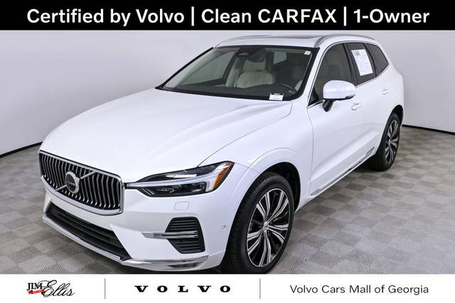 2023 Volvo XC60 Plus Bright Theme FWD photo