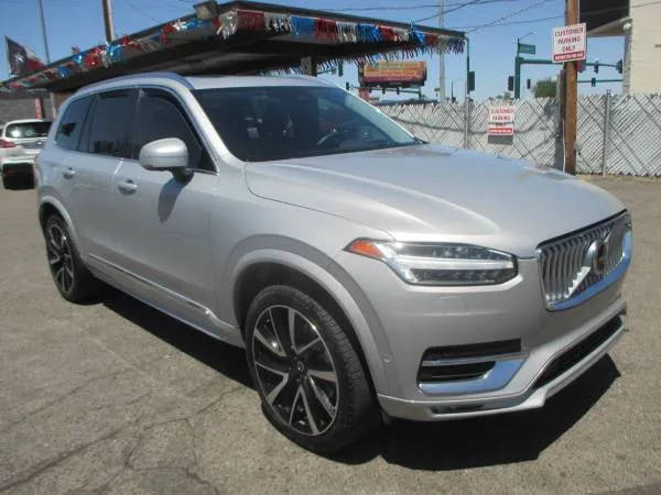 2023 Volvo XC90 Plus AWD photo
