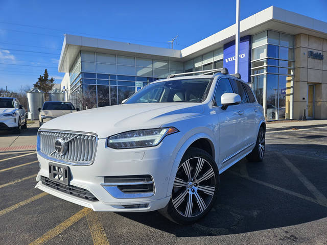 2023 Volvo XC90 Ultimate AWD photo