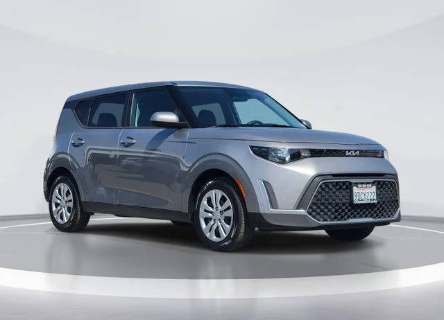 2023 Kia Soul LX FWD photo