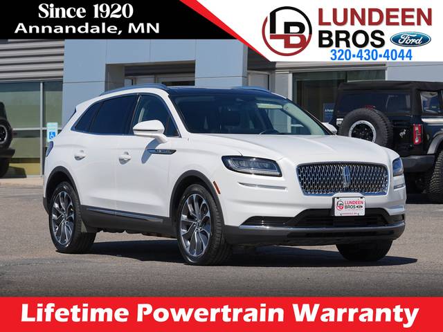 2022 Lincoln Nautilus Reserve AWD photo