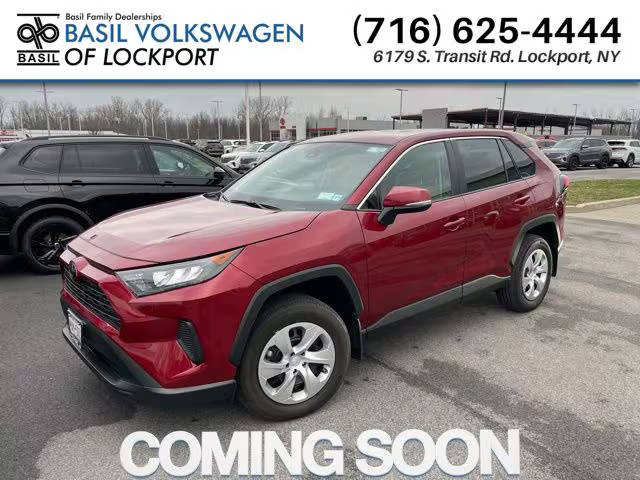 2022 Toyota RAV4 LE AWD photo