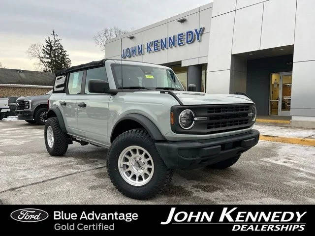 2022 Ford Bronco 4 Door Base 4WD photo