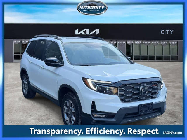 2022 Honda Passport TrailSport AWD photo