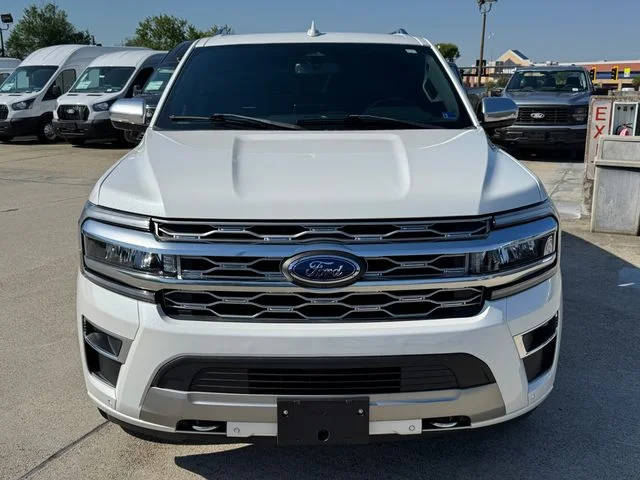 2022 Ford Expedition Platinum 4WD photo