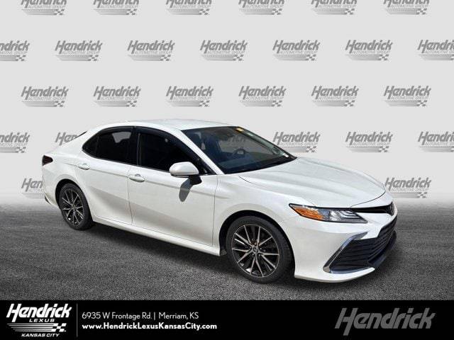 2022 Toyota Camry XLE FWD photo