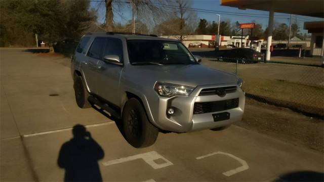 2022 Toyota 4Runner SR5 Premium RWD photo