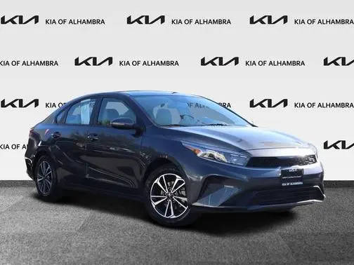 2023 Kia Forte LXS FWD photo