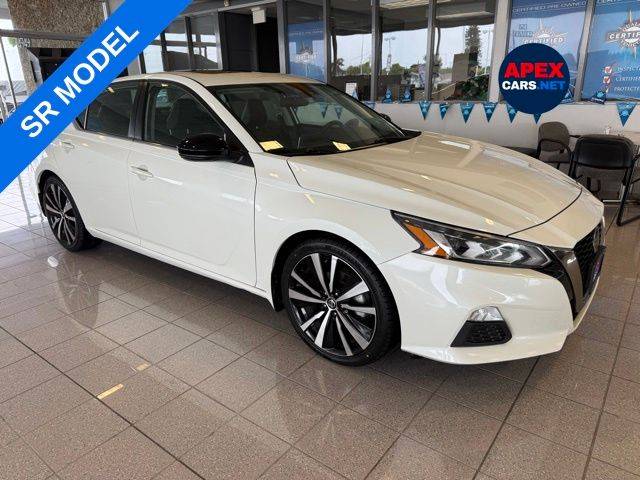 2022 Nissan Altima 2.0 SR FWD photo