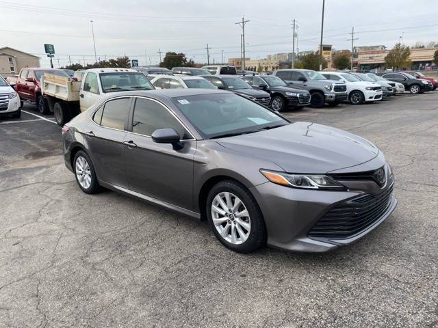 2018 Toyota Camry LE FWD photo