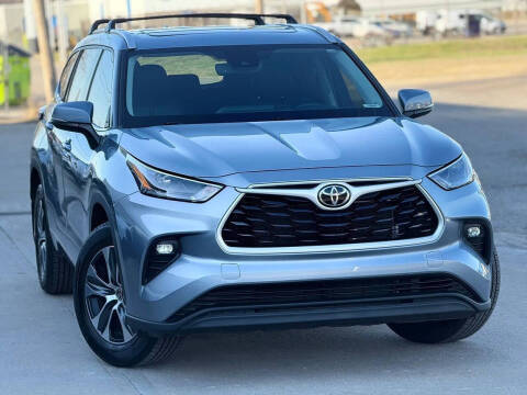 2022 Toyota Highlander XLE AWD photo