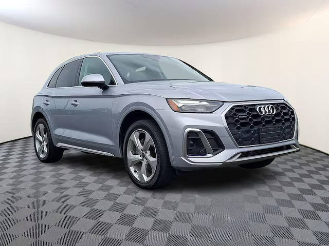 2022 Audi Q5 S line Premium Plus AWD photo