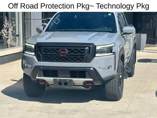 2022 Nissan Frontier PRO-4X 4WD photo