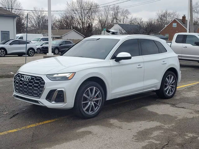 2022 Audi SQ5 Premium Plus AWD photo