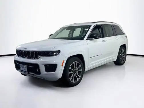 2022 Jeep Grand Cherokee Overland 4WD photo