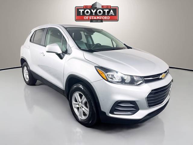 2022 Chevrolet Trax LS AWD photo